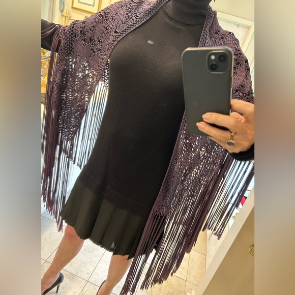 Fringe Shaw / Wrap / Scarf, Purple, Excellent Condition, 62” x 36” - Picture 2 of 12